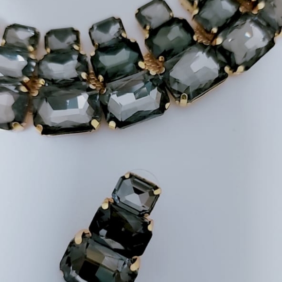 Grey Korean necklace set - Picture 4 of 7